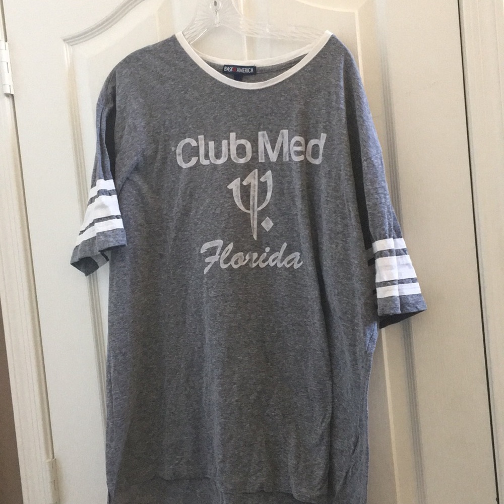 FINAL MARKDOWN Unisex basik of America tee 2xl